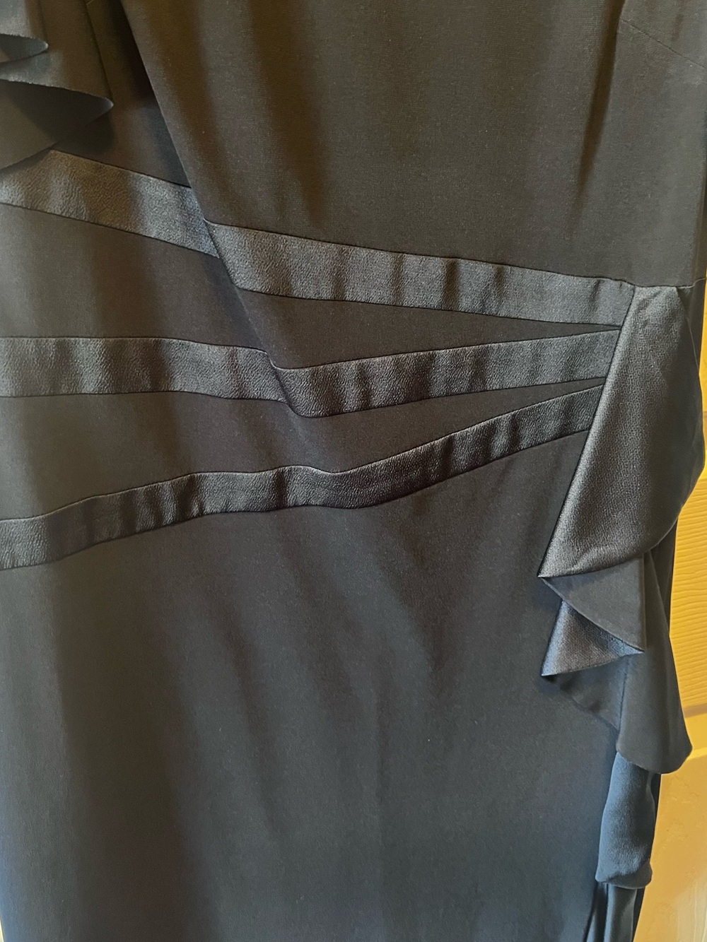 Jessica Howard Black Ruffle Cocktail Dress Size 14 Elegant Flutter Sleeve Sheath - Picture 6 of 10